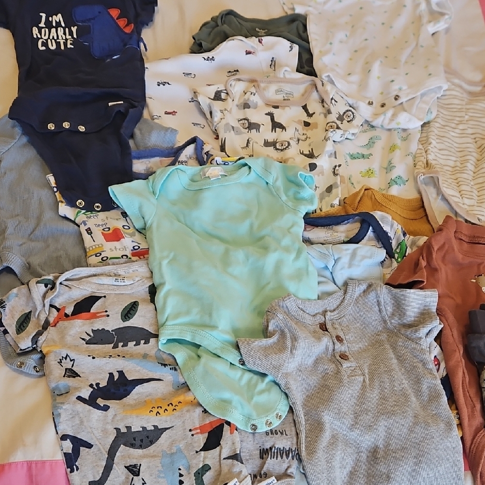 Lot Of Baby Boy Onesies Size 6-9